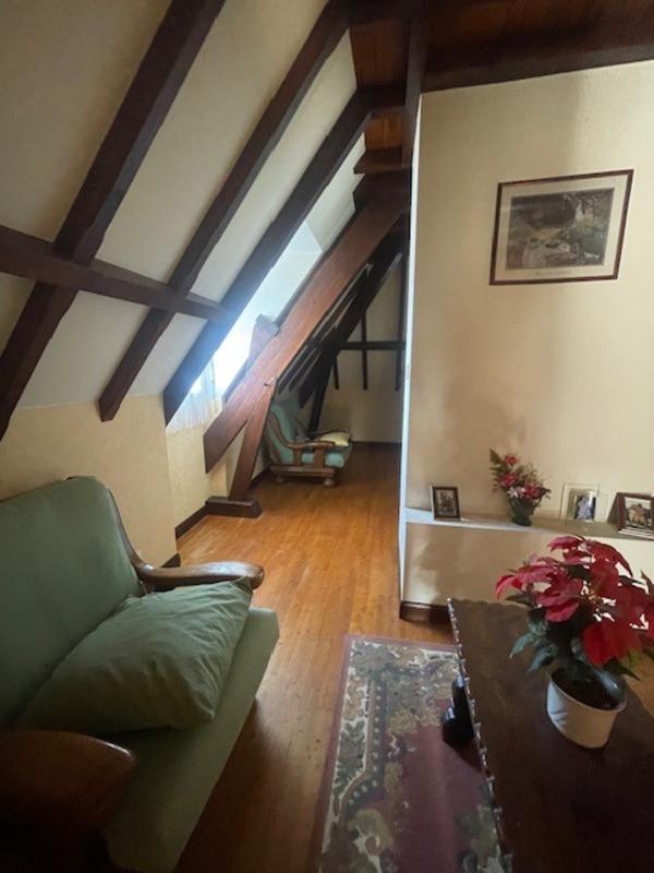 Maison - 135 m² - 8 pièces