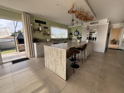 Maison contemporaine - 200 m² - 6 pièces