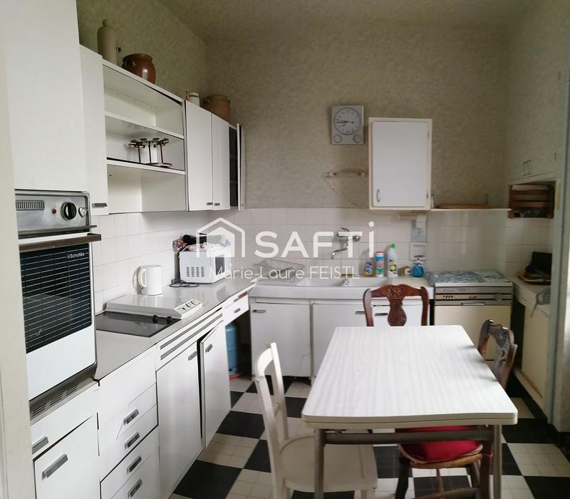 Maison - 194 m² - 12 pièces