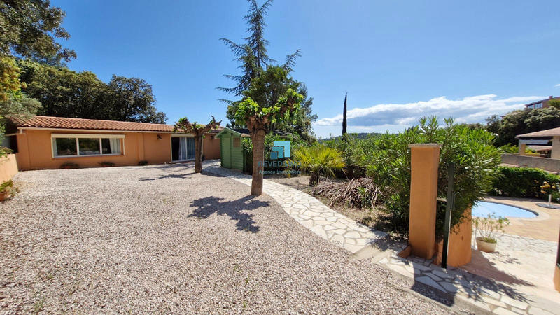 Maison - 195 m² - 6 pièces