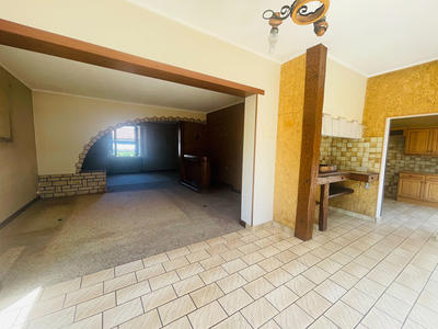 Appartement - 85 m² - 3 pièces