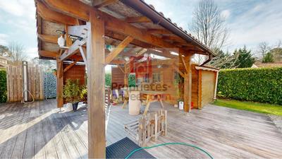 Maison - 185 m² - 5 pièces