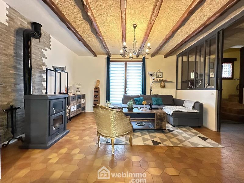 Maison - 187 m² - 8 pièces