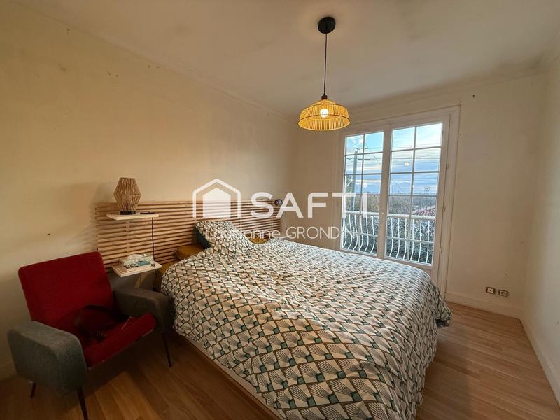 Maison - 95 m² - 5 pièces