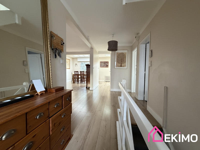 Maison - 170 m² - 8 pièces