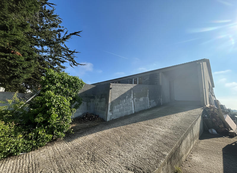 Local d'activité / Entrepôt - 521 m²