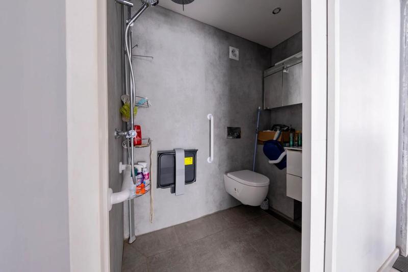 Maison - 250 m² - 11 pièces