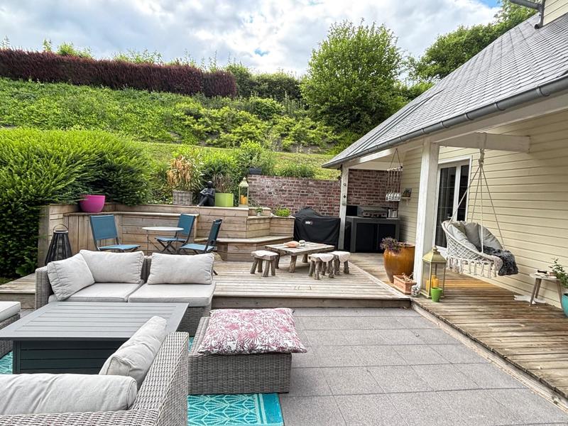 Maison - 255 m² - 10 pièces