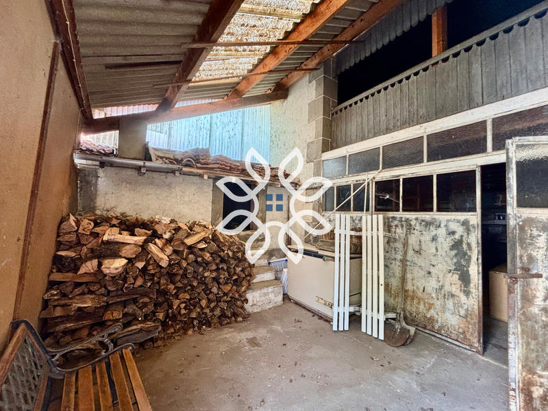 Propriété - 197 m² - 7 pièces