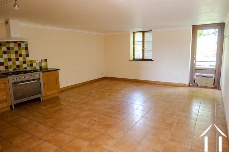 Maison - 560 m² - 10 pièces