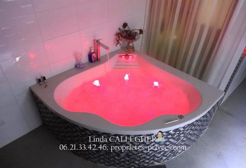 Villa - 222 m² - 5 pièces