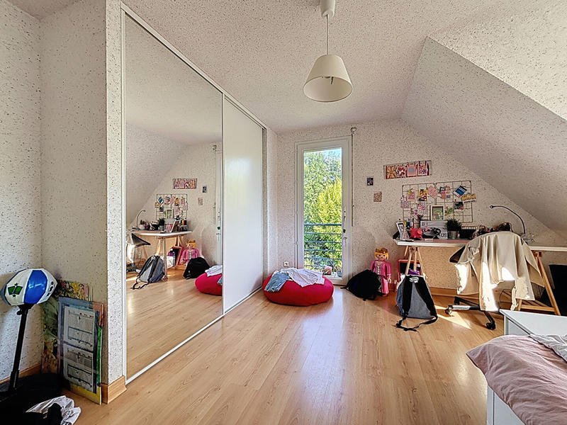 Maison - 175 m² - 8 pièces