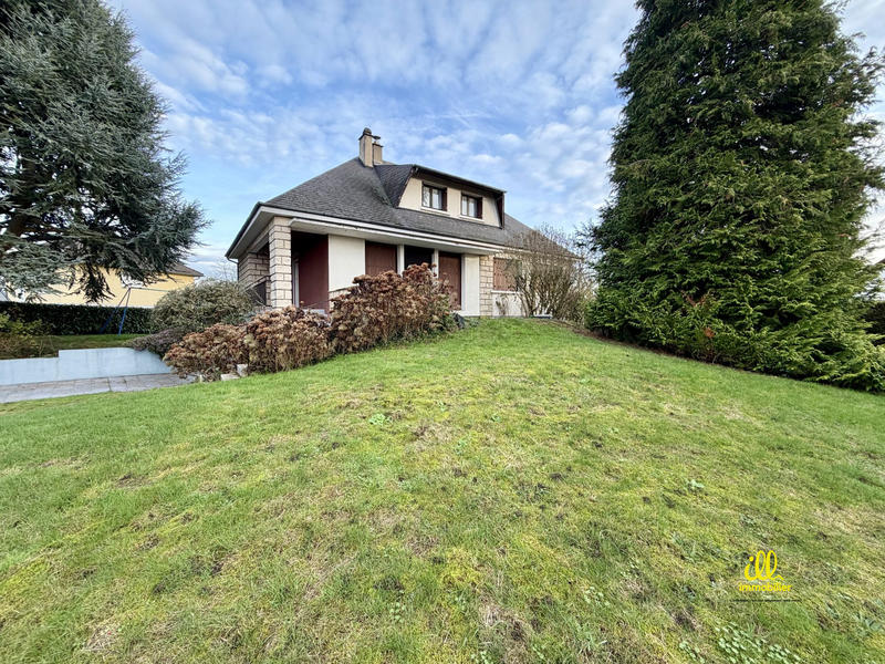 Maison - 140 m² - 6 pièces