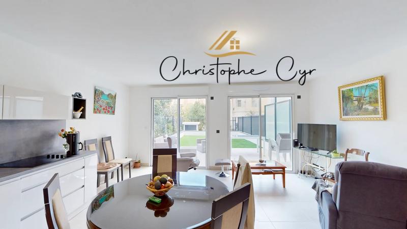 Appartement - 95 m² - 4 pièces