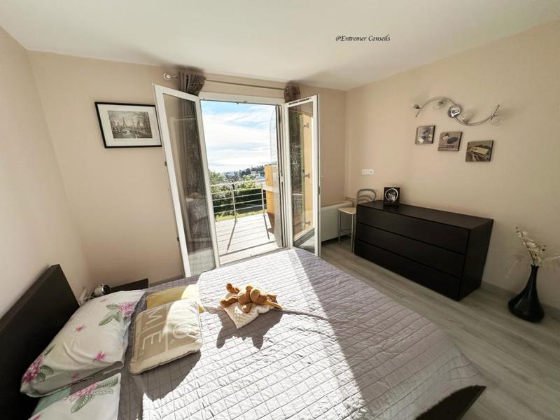 Maison - 200 m² - 6 pièces