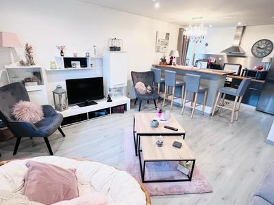 Maison - 530 m² - 12 pièces