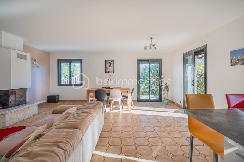 Maison - 130 m² - 6 pièces