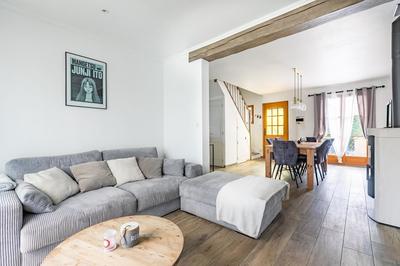Maison - 99 m² - 4 pièces