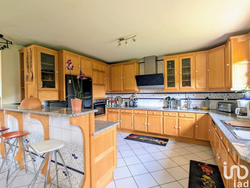 Maison - 188 m² - 7 pièces