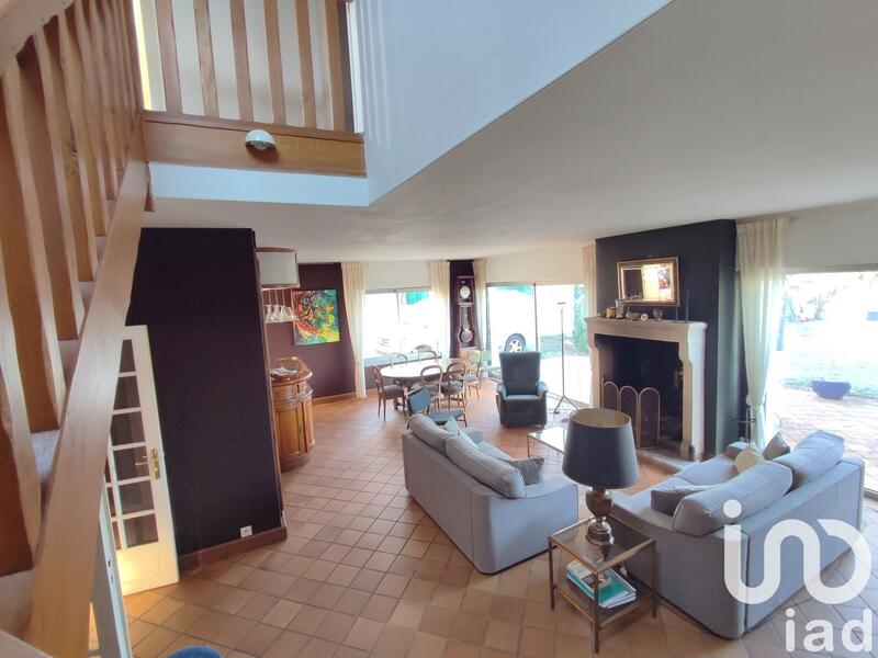 Maison de ville - 200 m² - 6 pièces