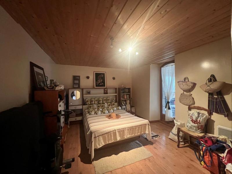 Propriété - 275 m² - 11 pièces