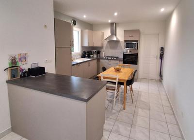 Maison - 87 m² - 5 pièces