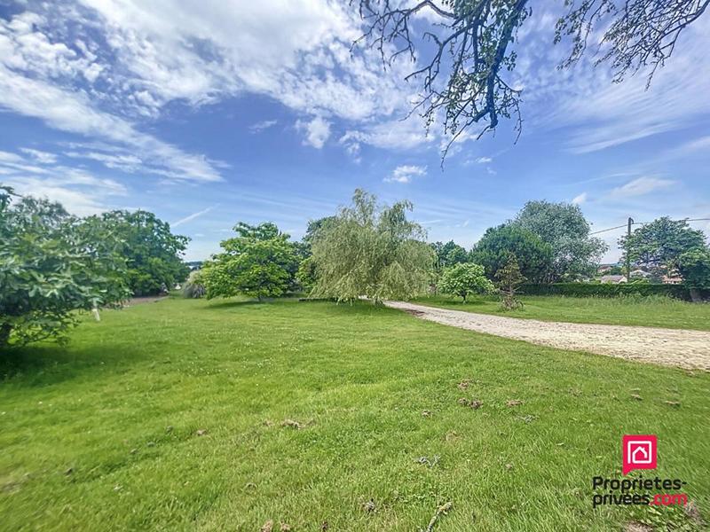 Maison - 250 m² - 7 pièces