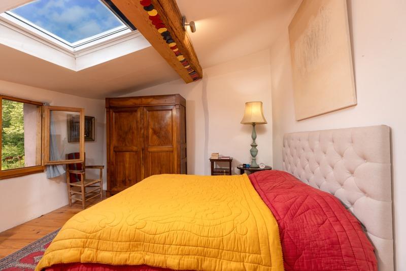 Maison - 180 m² - 7 pièces