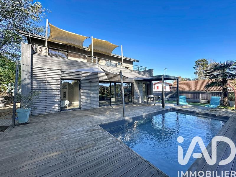 Maison - 115 m² - 5 pièces