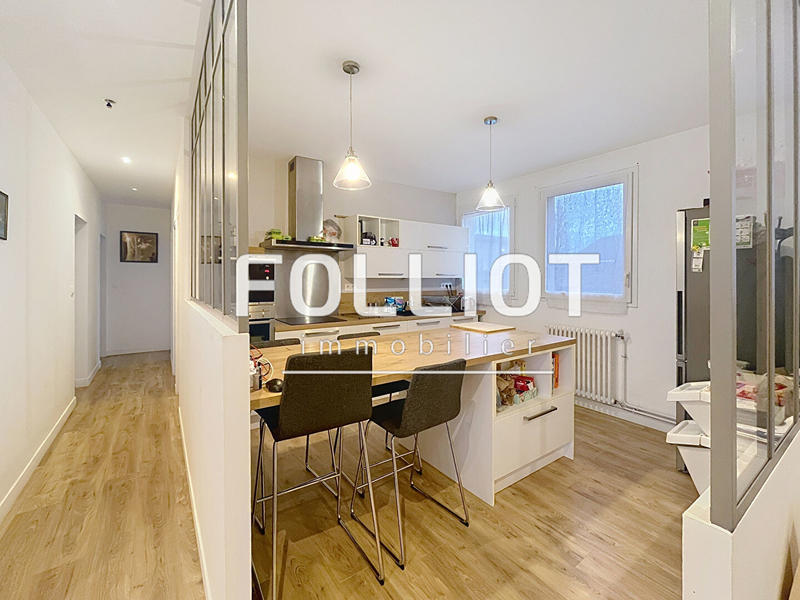 Appartement - 112 m² - 4 pièces