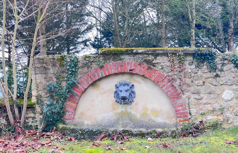 Château - 537 m² - 14 pièces