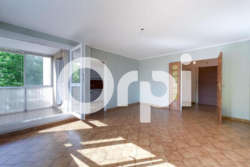 Appartement - 81 m² - 3 pièces