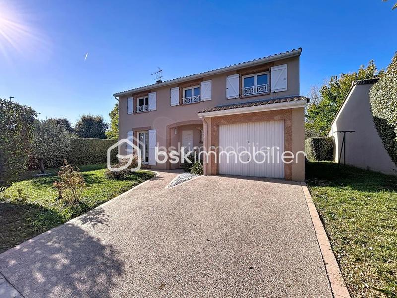 Maison - 138 m² - 6 pièces