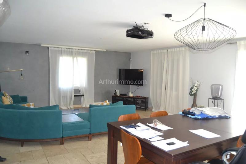 Maison - 258 m² - 7 pièces