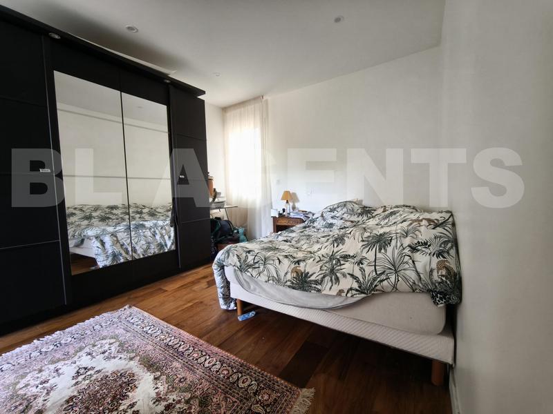 Maison - 182 m² - 5 pièces