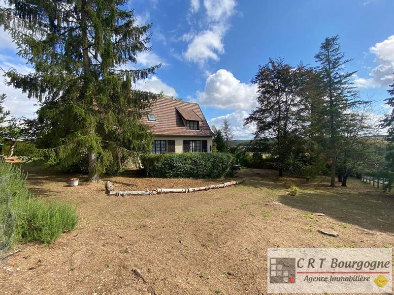 Maison - 196 m² - 7 pièces