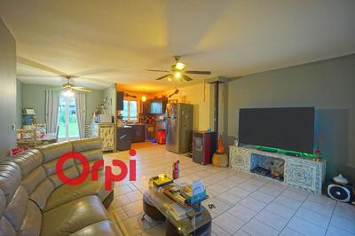 Maison - 93 m² - 5 pièces