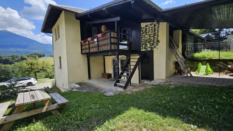 Maison - 111 m² - 5 pièces