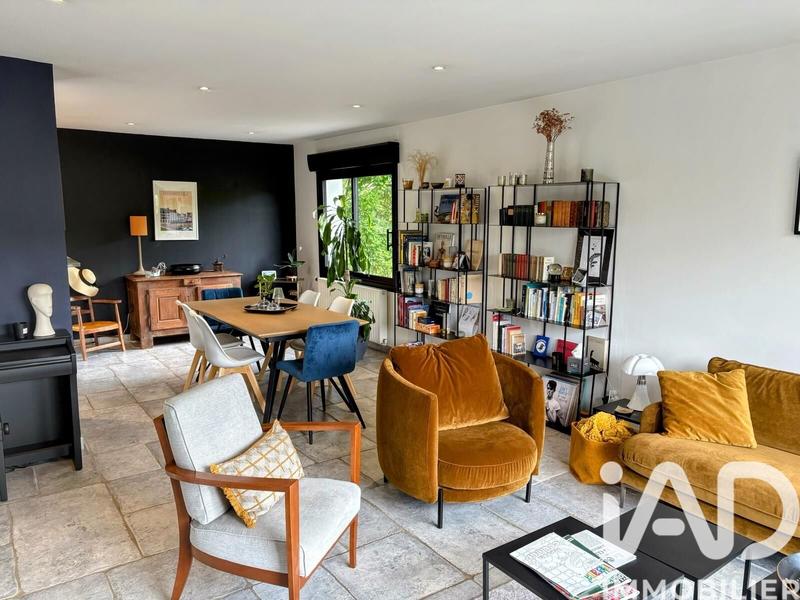 Maison - 185 m² - 8 pièces