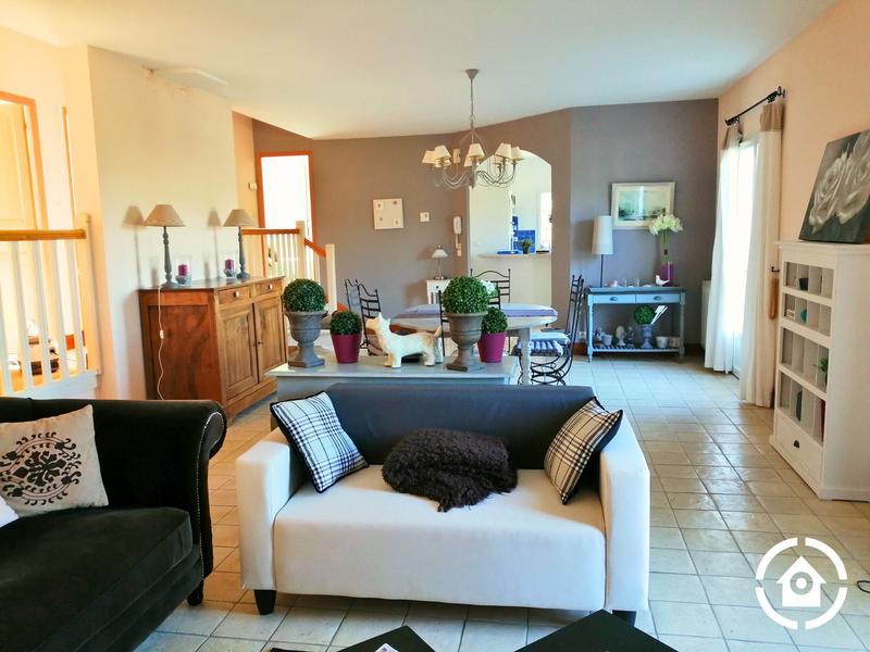 Maison - 143 m² - 6 pièces
