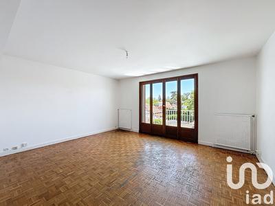 Appartement - 93 m² - 4 pièces