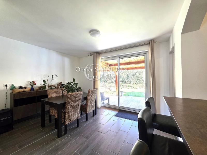 Maison - 93 m² - 4 pièces