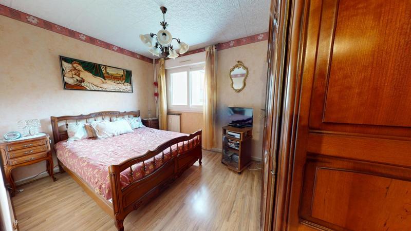 Appartement - 82 m² - 4 pièces