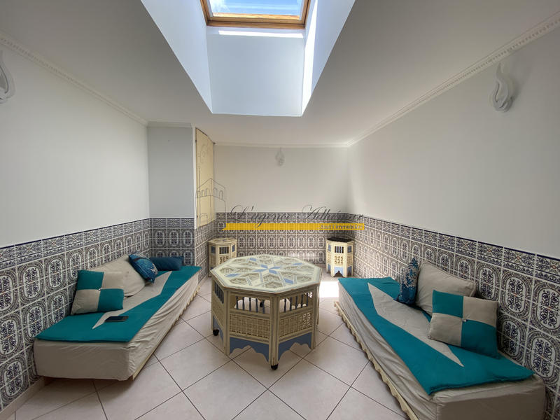 Maison - 174 m² - 6 pièces