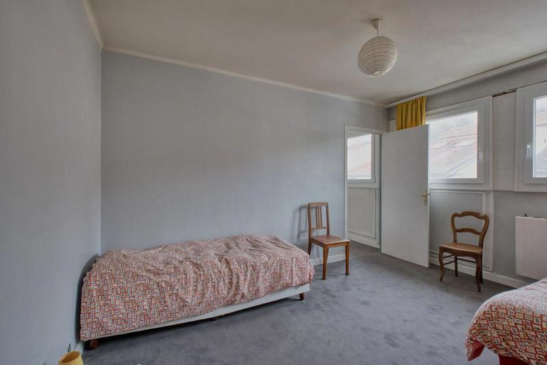 Appartement - 179 m² - 10 pièces