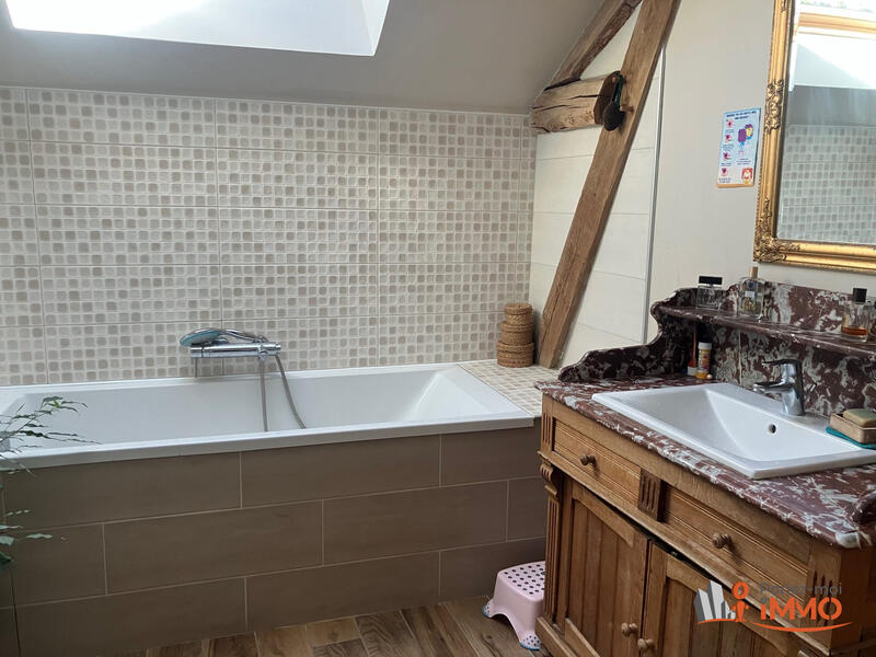 Maison ancienne - 164 m² - 7 pièces