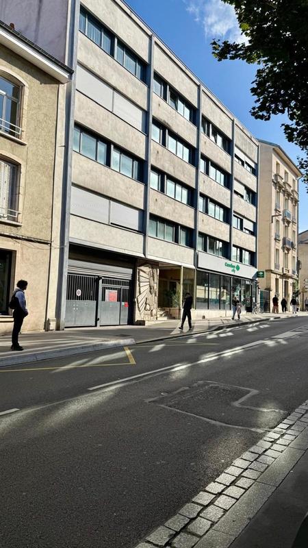 Appartement - 65 m² - 4 pièces