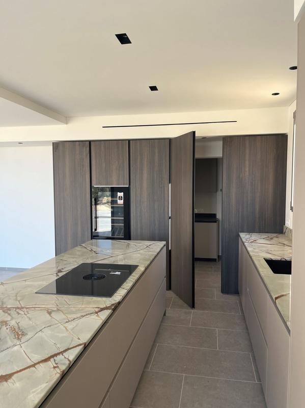 Maison - 209 m² - 6 pièces