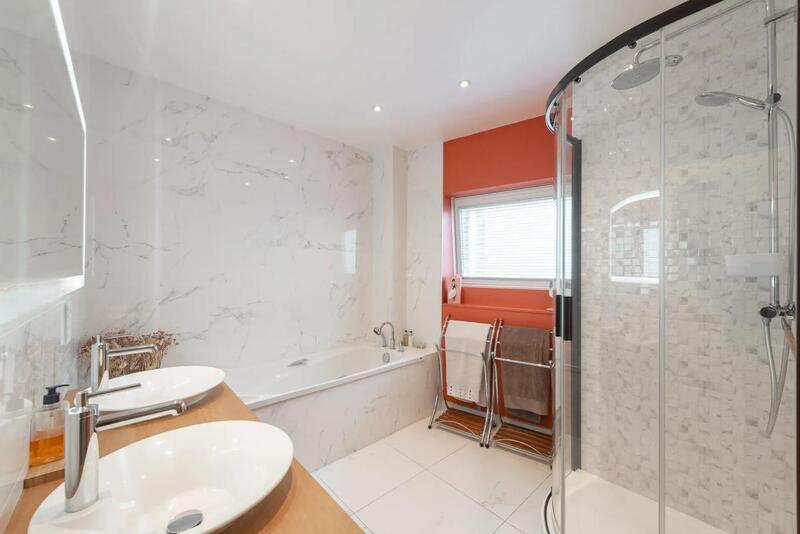 Appartement - 182 m² - 6 pièces