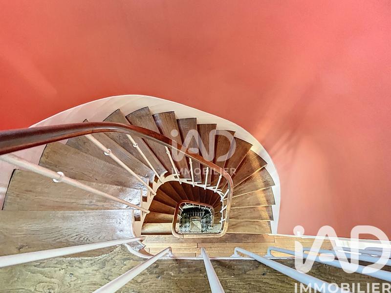 Maison - 207 m² - 8 pièces